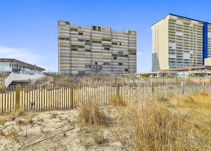 Fountainhead Towers 1606 *